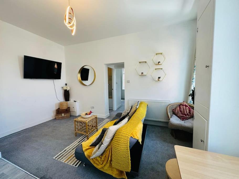 Appartement 2 Bedroom With Seaside Views
